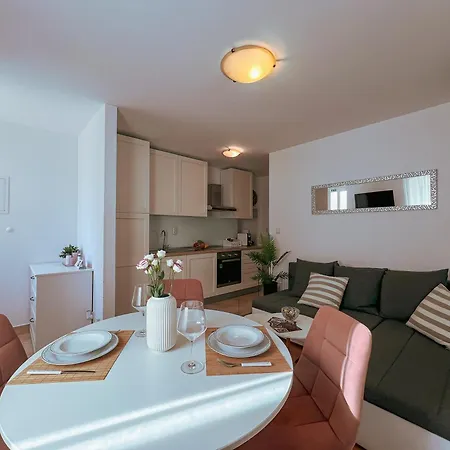 Apartman Ag Residence, Old *