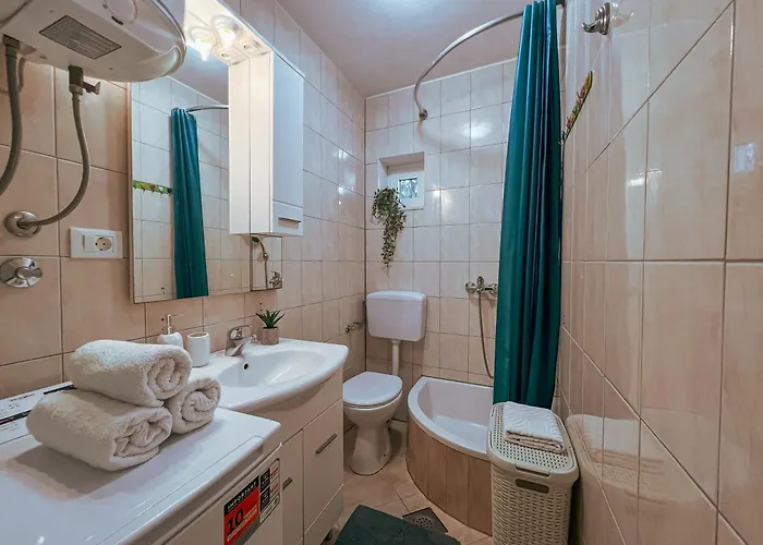 Ag Residence, Old شقة سبليت